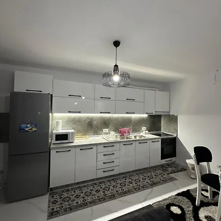 Elezi Apartment City Centre Tirana Exterior photo